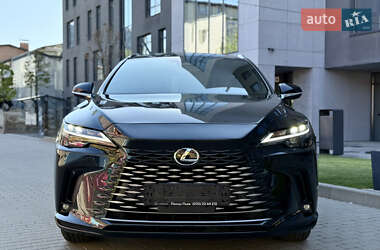 Lexus RX  2024