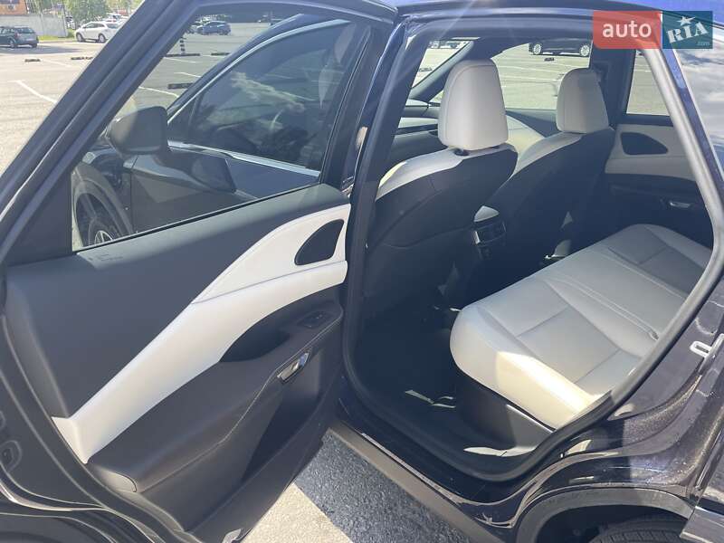 Внедорожник / Кроссовер Lexus RX 2023 в Днепре фото 20 Внедорожник / Кроссовер Lexus RX 2023 в Днепре