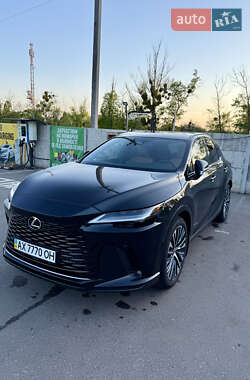 Lexus RX  2024