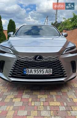 Lexus RX  2023