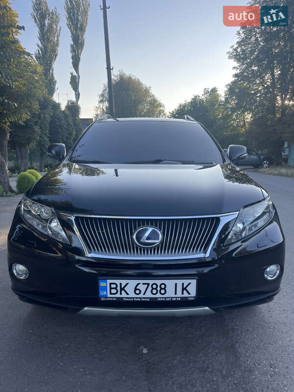 Внедорожник / Кроссовер Lexus RX
