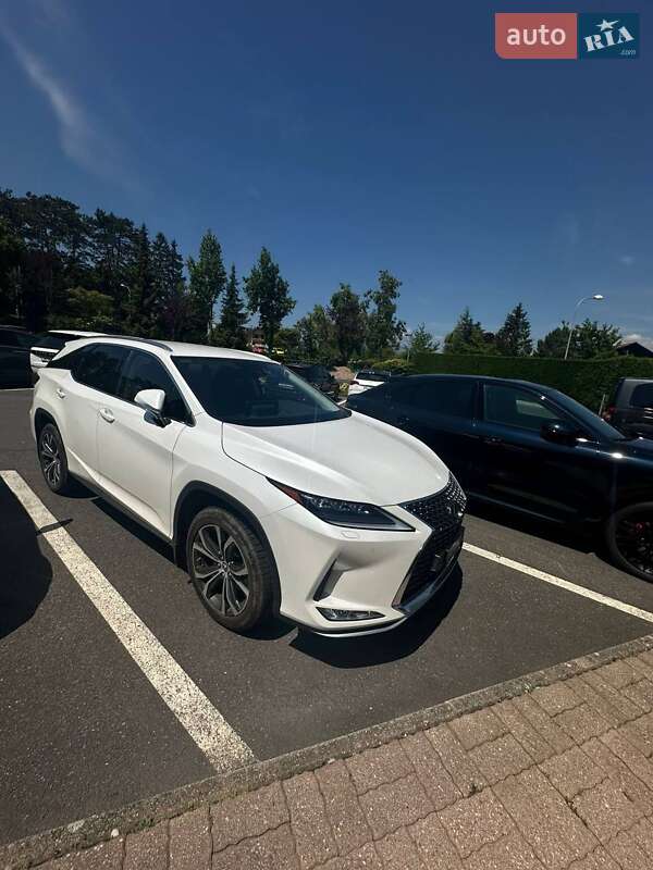 Lexus RX 2021
