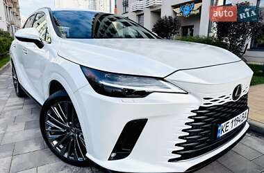 Lexus RX  2023