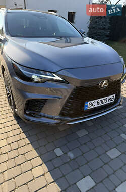 Lexus RX  2023