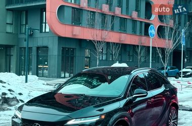 Lexus RX  2024