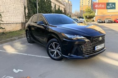 Lexus RX  2024