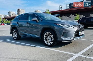 Lexus RX  2022