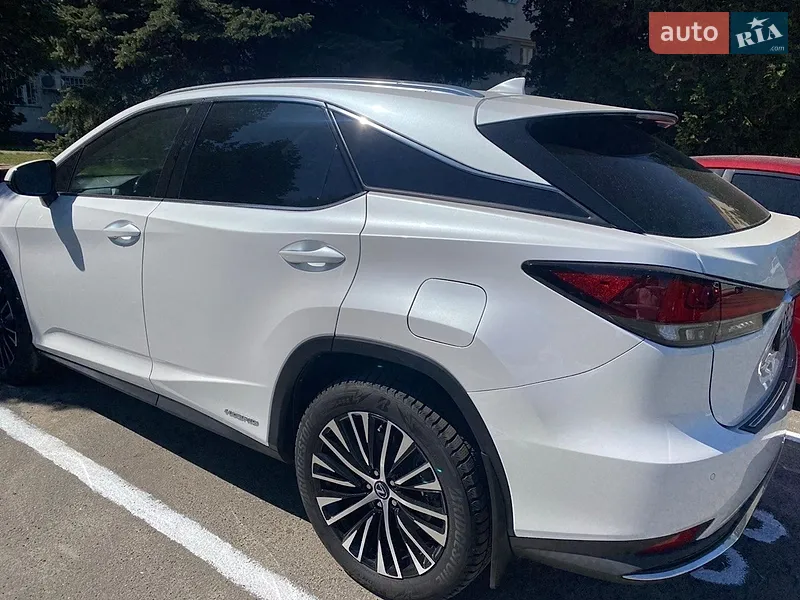 Lexus RX 2022