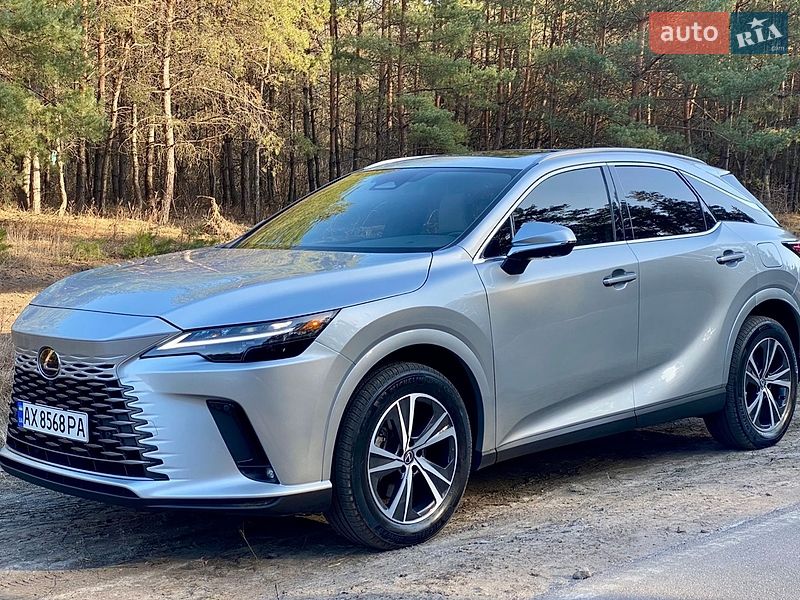 Lexus RX 2023