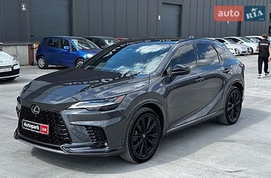 Lexus RX  2023