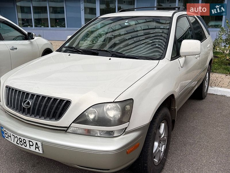 Внедорожник / Кроссовер Lexus RX 2000 в Одессе