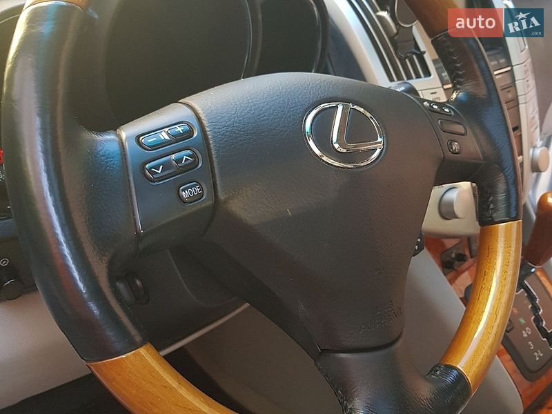 Позашляховик / Кросовер Lexus RX 2006 в Києві