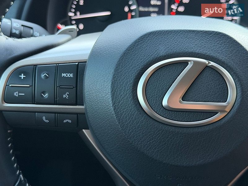 Позашляховик / Кросовер Lexus RX 2021 в Києві