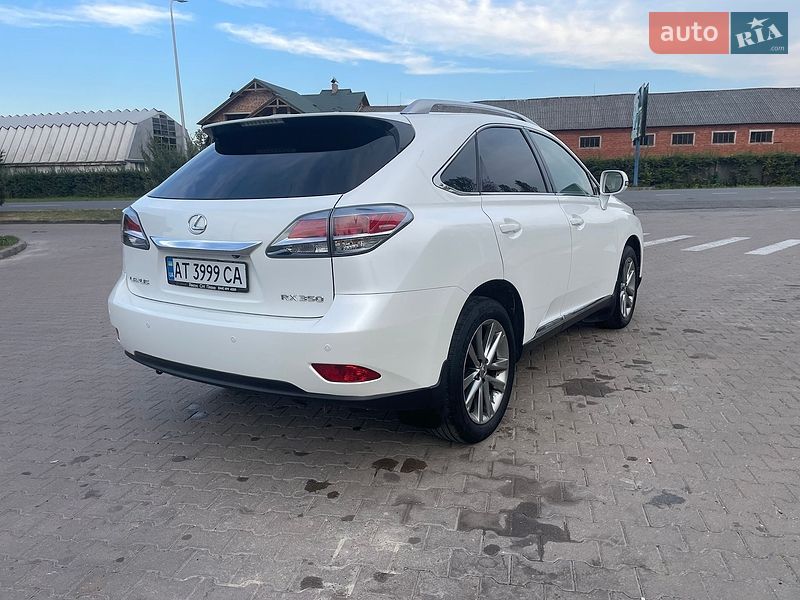 Внедорожник / Кроссовер Lexus RX 2013 в Косове