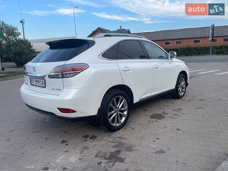 Внедорожник / Кроссовер Lexus RX 2013 в Косове