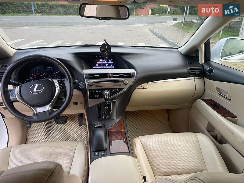 Внедорожник / Кроссовер Lexus RX 2013 в Косове