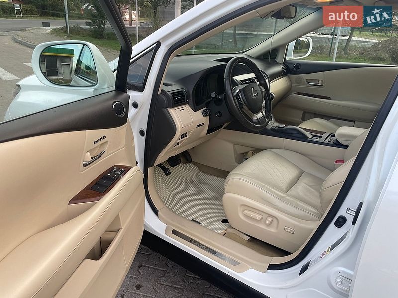 Внедорожник / Кроссовер Lexus RX 2013 в Косове