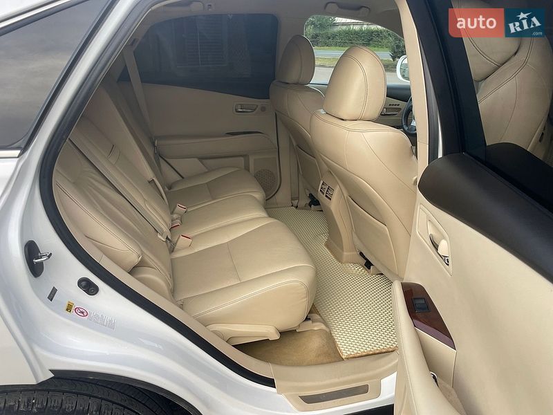 Внедорожник / Кроссовер Lexus RX 2013 в Косове