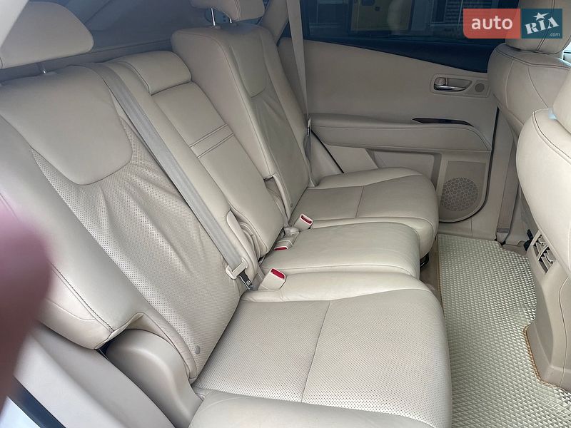 Внедорожник / Кроссовер Lexus RX 2013 в Косове