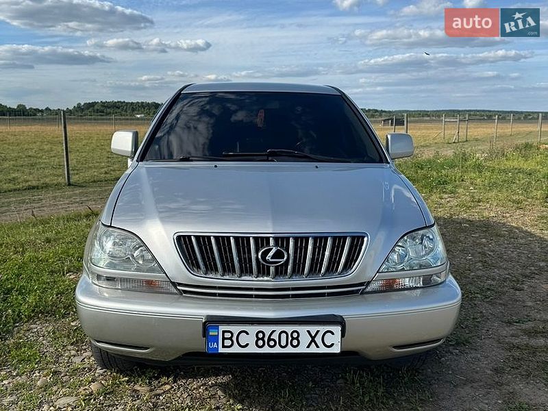 Внедорожник / Кроссовер Lexus RX 2002 в Дрогобыче