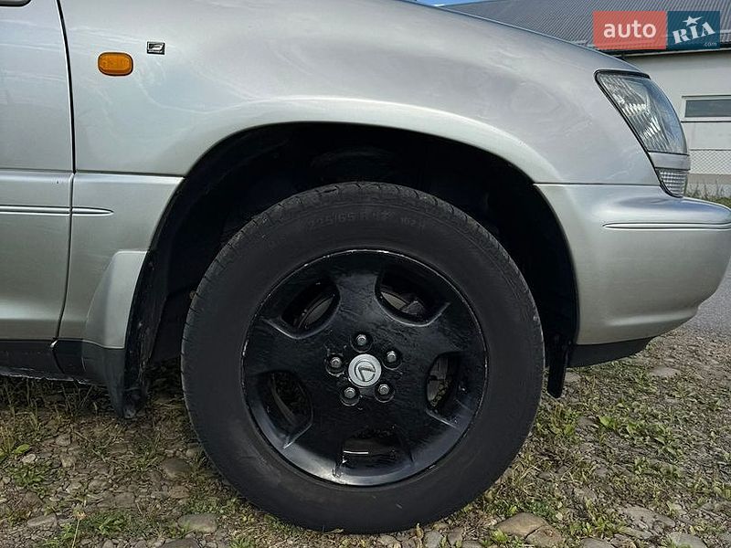 Внедорожник / Кроссовер Lexus RX 2002 в Дрогобыче