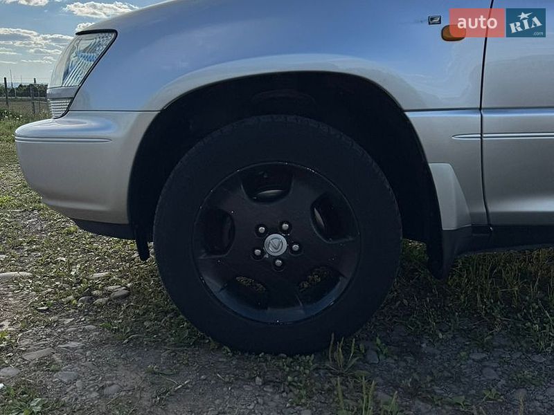 Внедорожник / Кроссовер Lexus RX 2002 в Дрогобыче