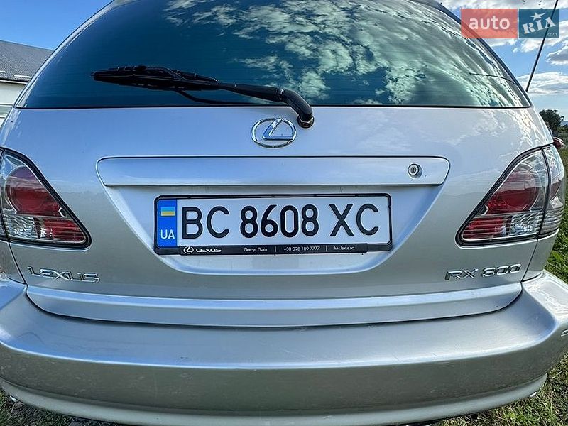 Внедорожник / Кроссовер Lexus RX 2002 в Дрогобыче