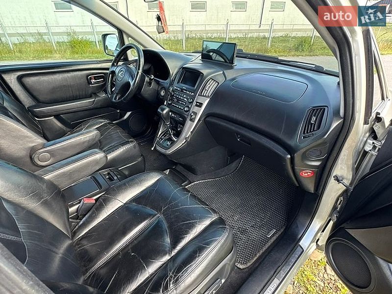 Внедорожник / Кроссовер Lexus RX 2002 в Дрогобыче