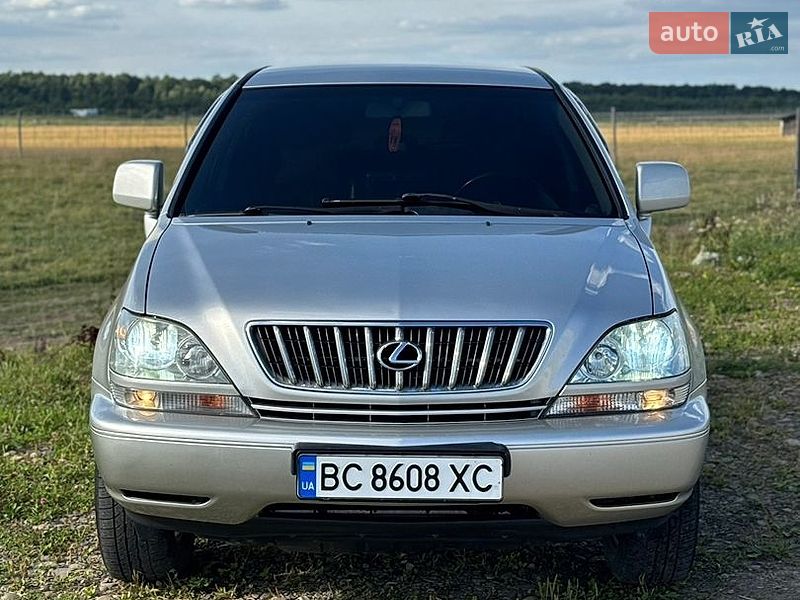 Внедорожник / Кроссовер Lexus RX 2002 в Дрогобыче