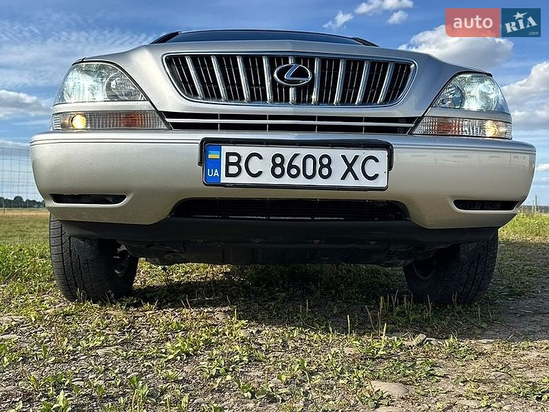 Внедорожник / Кроссовер Lexus RX 2002 в Дрогобыче