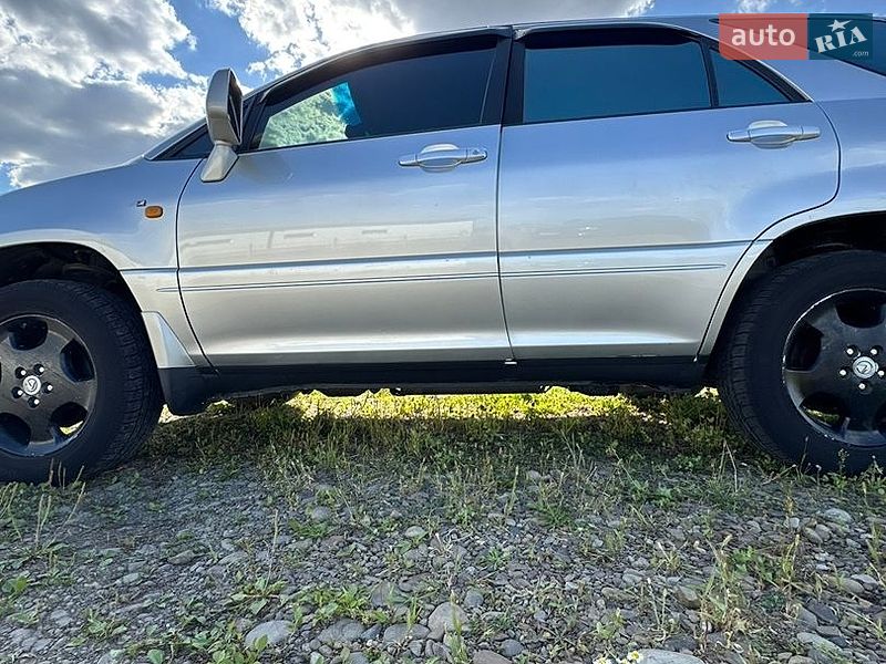 Внедорожник / Кроссовер Lexus RX 2002 в Дрогобыче