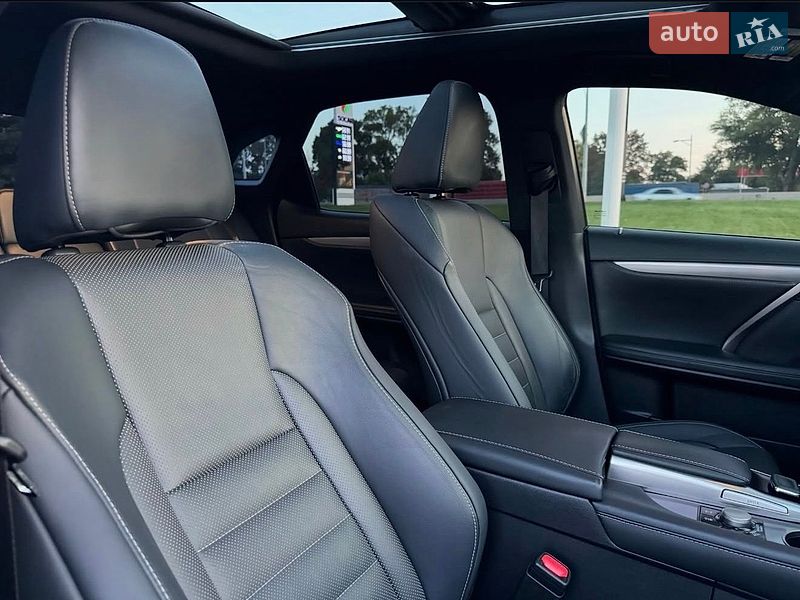 Внедорожник / Кроссовер Lexus RX 2018 в Одессе фото 17 Внедорожник / Кроссовер Lexus RX 2018 в Одессе