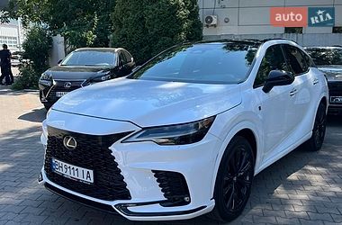 Lexus RX  2023