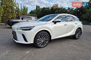 Lexus RX 2023