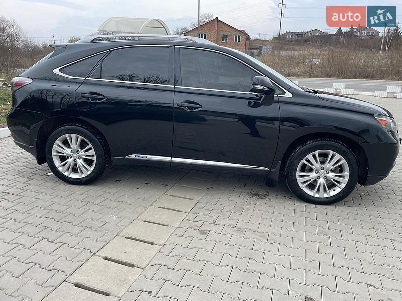Позашляховик / Кросовер Lexus RX 2011 в Чернівцях