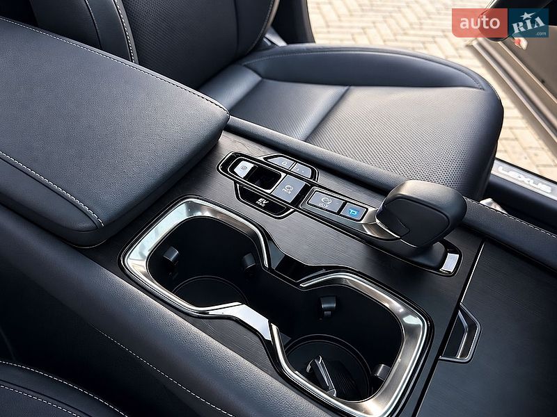 Позашляховик / Кросовер Lexus RX 2024 в Харкові
