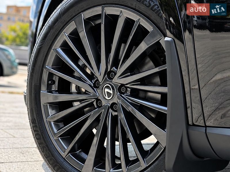 Позашляховик / Кросовер Lexus RX 2024 в Харкові