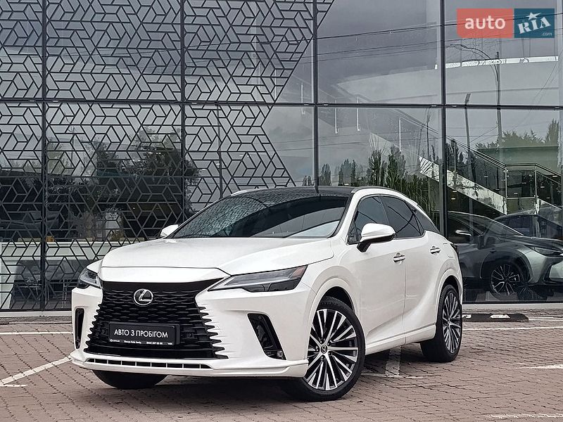 Lexus RX 2023