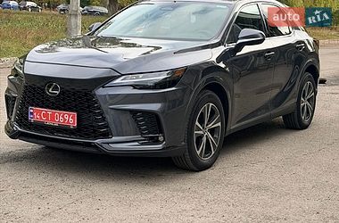 Lexus RX  2025