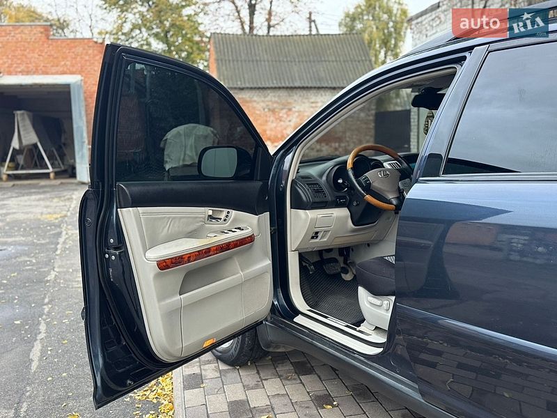 Внедорожник / Кроссовер Lexus RX 2005 в Лубнах