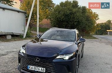 Lexus RX  2023