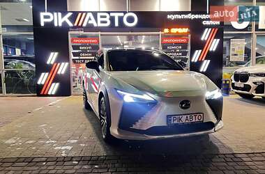 Lexus RZ  2023