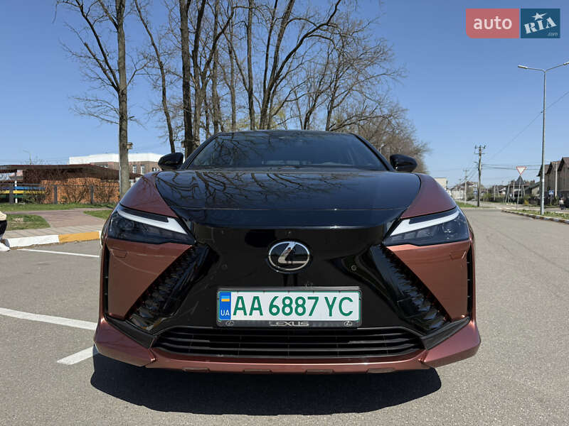 Внедорожник / Кроссовер Lexus RZ