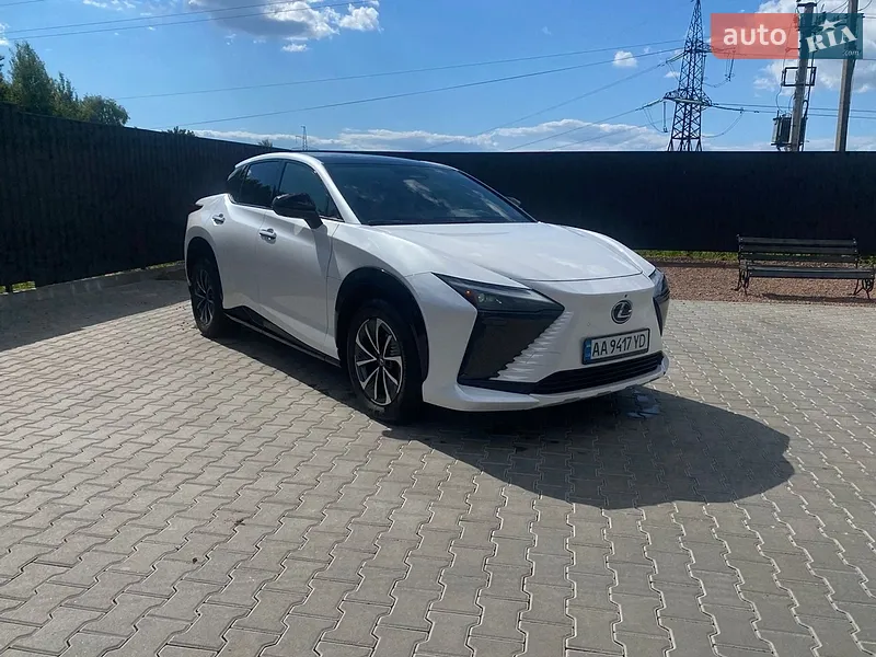 Lexus RZ 2024