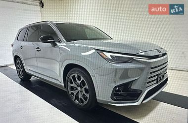 Lexus TX  2023