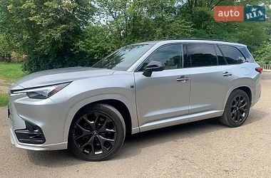 Lexus TX  2024
