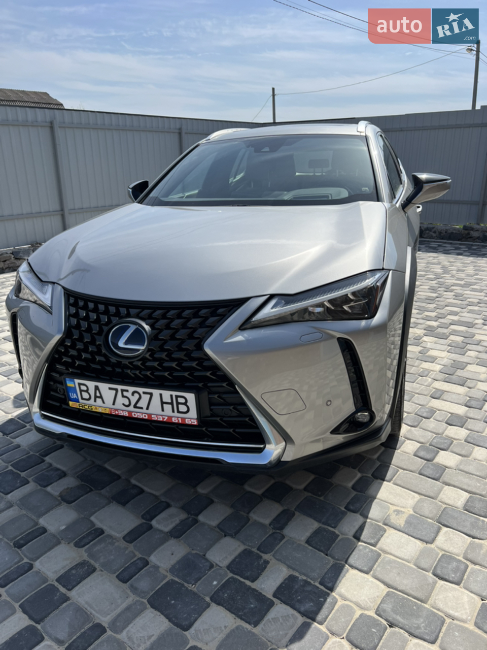 2019 Lexus UX - фото 1