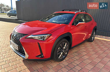 Lexus UX  2019