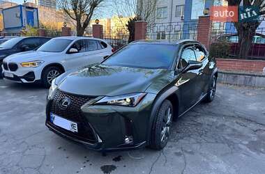 Lexus UX 2022