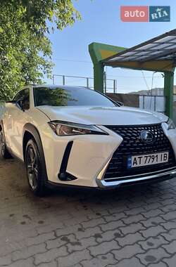 Lexus UX 2019